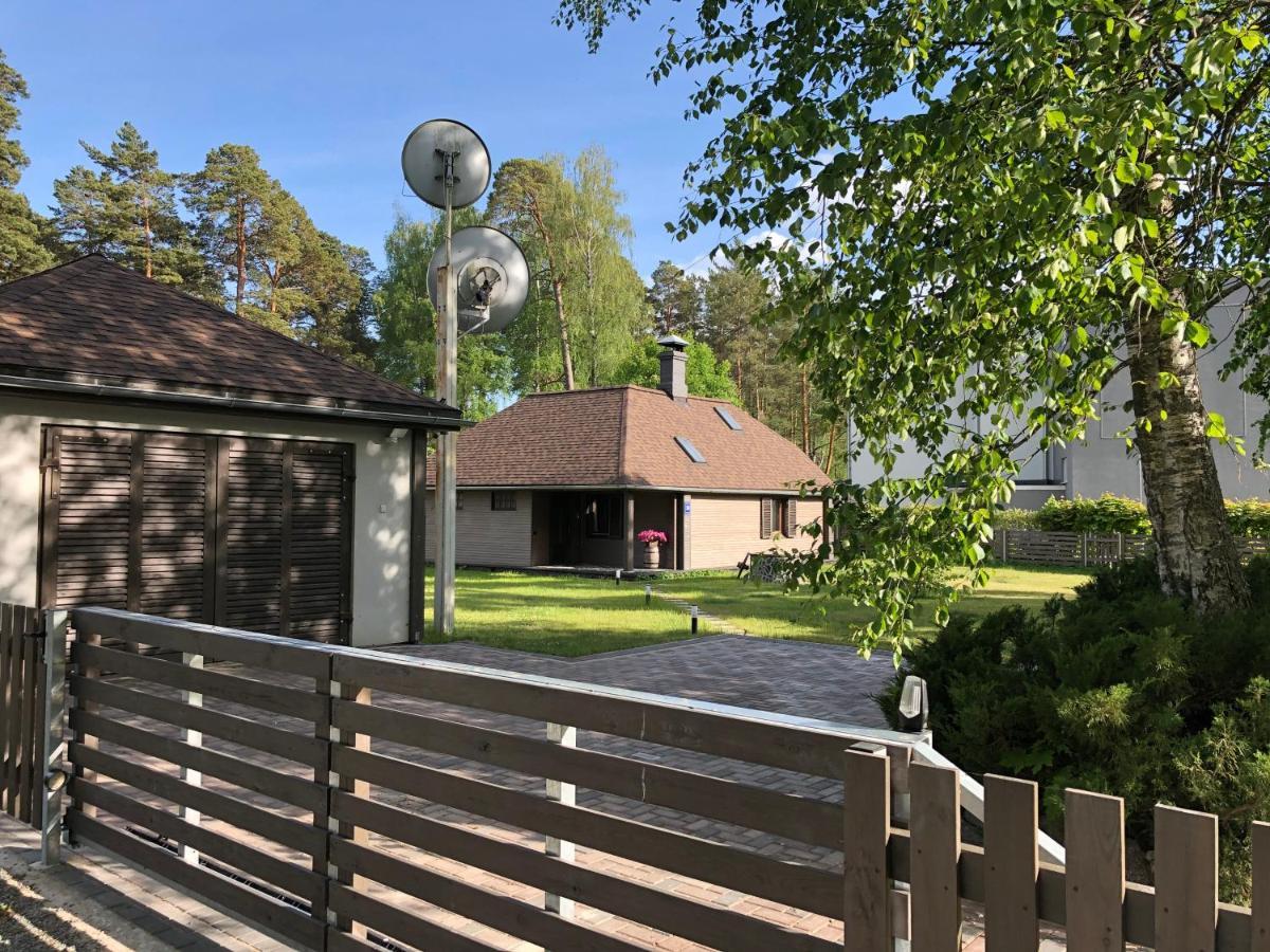 Clockhouse Cottage Saulkrasti Bagian luar foto